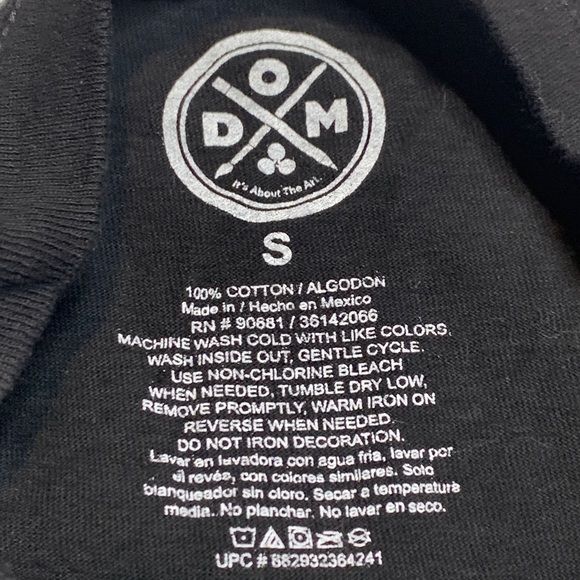 ⚡️Sugar Skull all over print tee - Picture 2 of 4